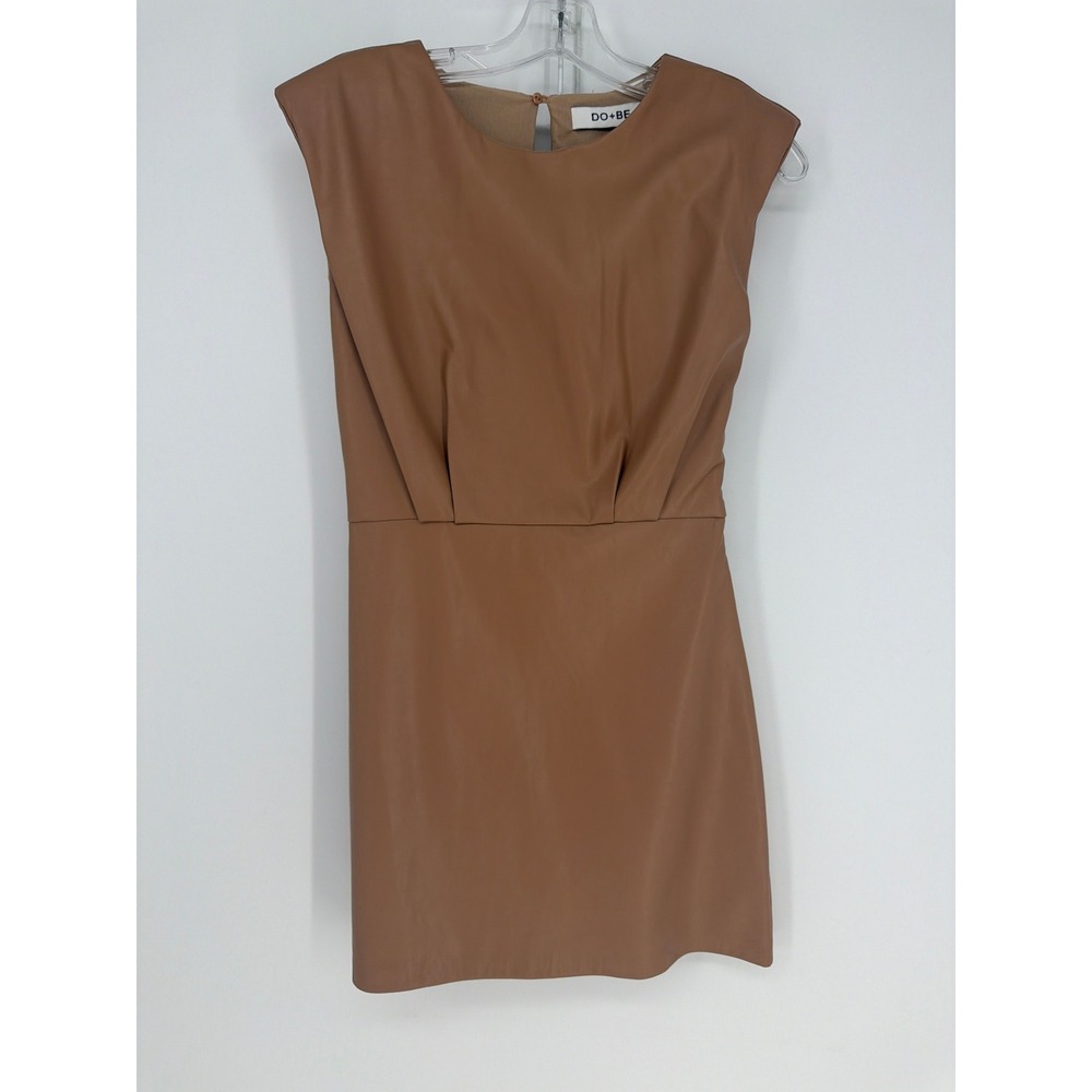 DO+BE Mini Dress Womens Small Tan Faux Leather Sleeveless Pleated Chic‎ Core